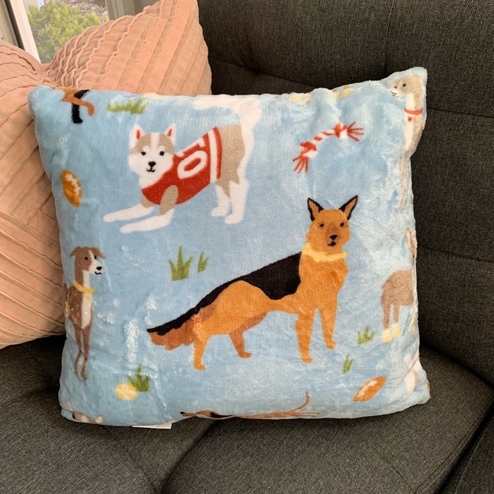 NEW Dog Lover Plush Throw Pillow with Dog Accents